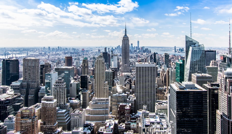 a skyline of New York in a clear weather with bly sky