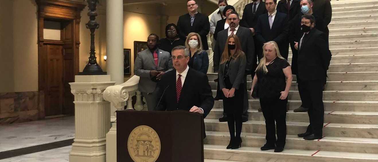 Georgia Buys New Voter Registration System After Long Lines in 2020